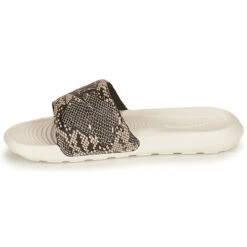 Nike Victori Print Benassi -Andhers Tienda 19008155 500 D